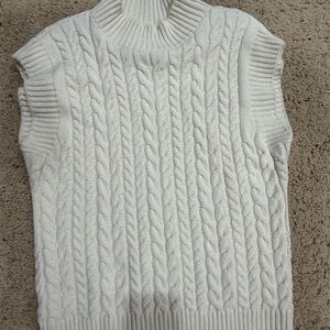 Elegant White Cable Knit Turtleneck Sweater